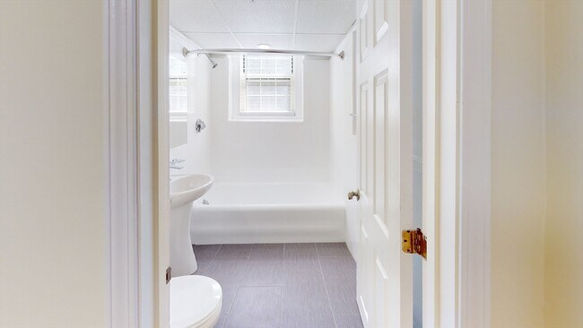 Building Photo - 1401 Beacon St