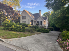 Building Photo - 1577 Crossway Dr NE