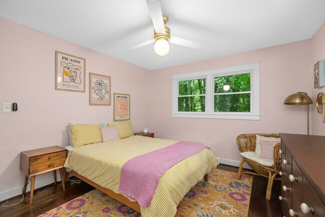 Building Photo - Ardmore Townhome Available Now