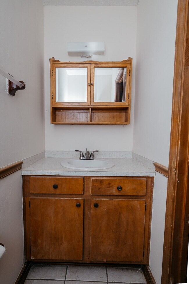Building Photo - Fully Furnished Charleston Rental Near Folly Beach – Utilities Included | $3,100/Month