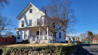 Building Photo - 10 Marion St