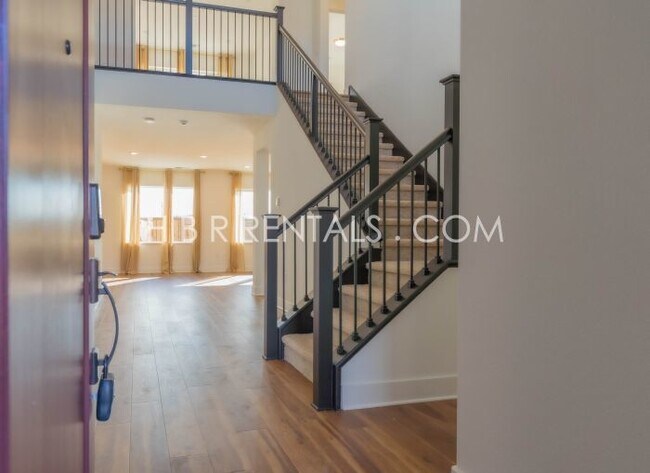 Building Photo - Spacious 4-Bedroom Haven with 4 Full Baths in Lathrop – 3,200 Sq. Ft. of Comfort and Style!