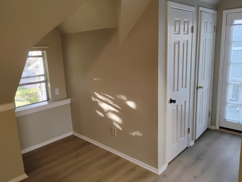 Building Photo - 504 N Newsom St