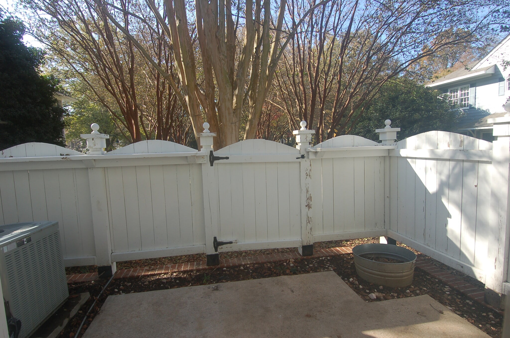 Building Photo - 1450 Barton Place Dr