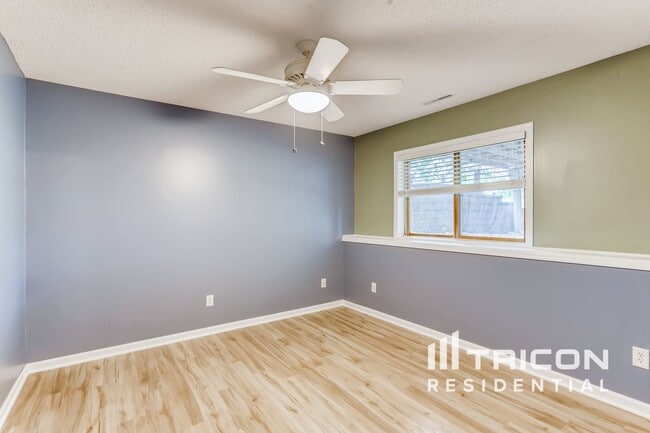 Building Photo - 1259 Irvine Dr
