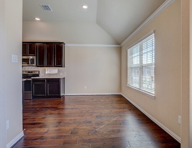 Building Photo - 217 Baldwin Dr