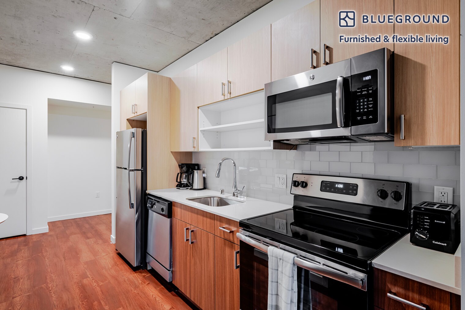 Building Photo - 624 Yale Ave N