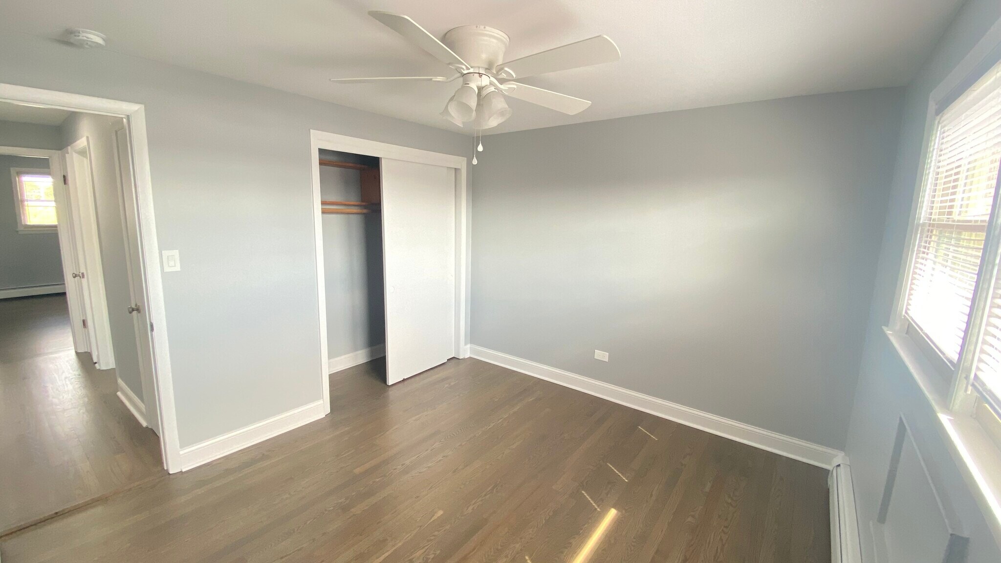 Building Photo - 2807 N McVicker Ave