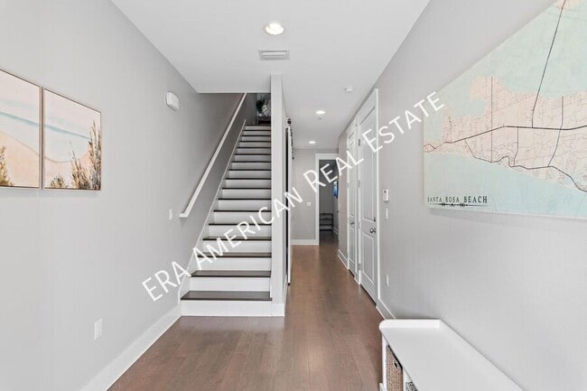 Building Photo - 4923 E County Hwy 30A