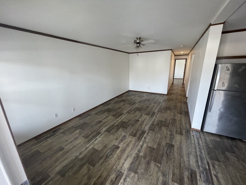 Building Photo - 10 Belmar St