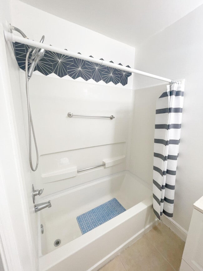 Building Photo - 815 Boynton Beach Blvd