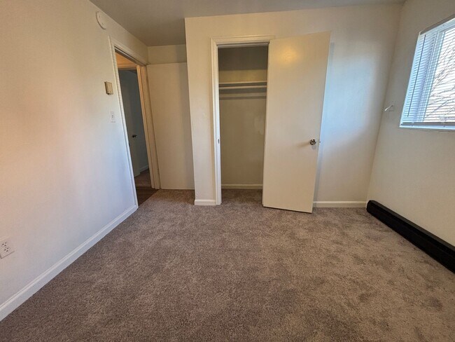 Building Photo - Idlewild Property