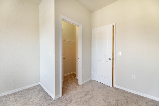 Building Photo - 4830 Indio Trl