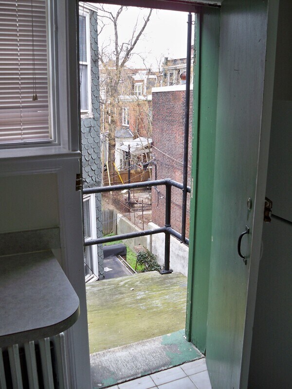 Building Photo - 4533 Locust St