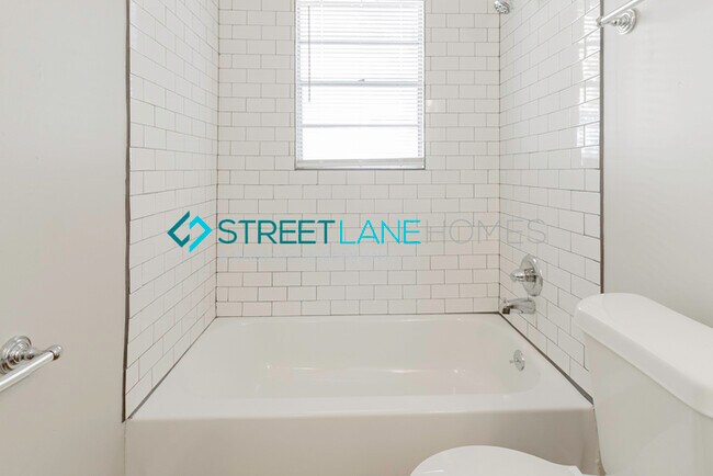 Building Photo - REDUCED! Charming 3 bedroom home in Birmin...