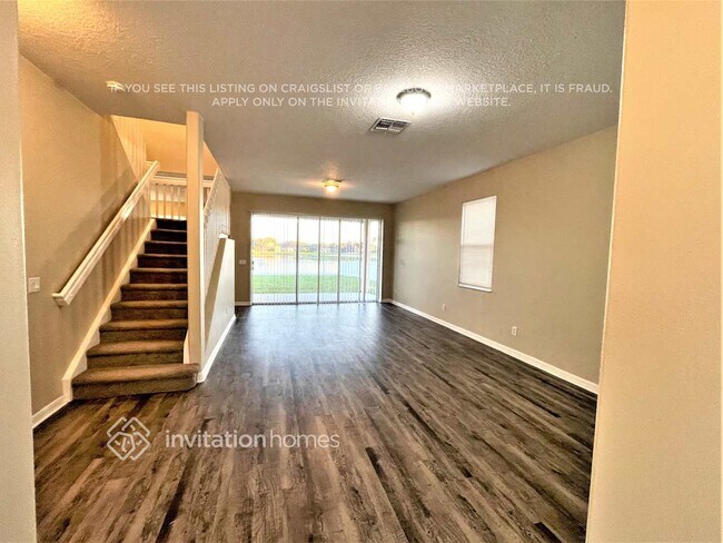 Building Photo - 9464 Leatherwood Ave