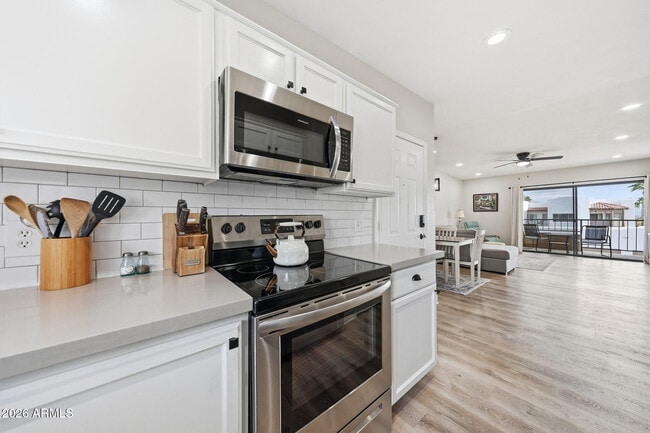 Building Photo - 16540 E Gunsight Dr