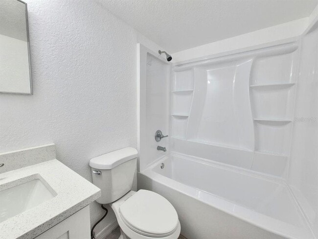 Building Photo - 1702 E Mulberry Dr