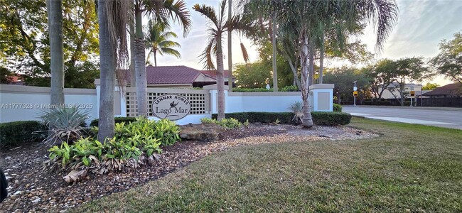 Building Photo - 15717 SW 80th Ln