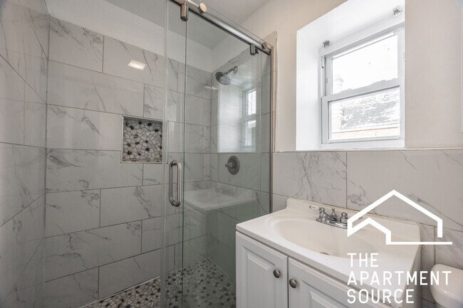 Building Photo - 3248 W 25th St