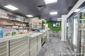 Building Photo - 780 NE 69th St