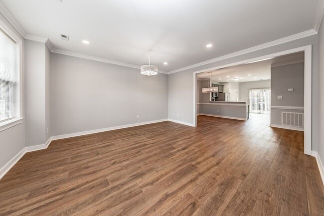 Building Photo - 209 Quarterpath Rd