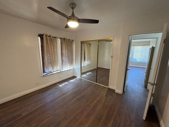 Building Photo - 135TH 406-408