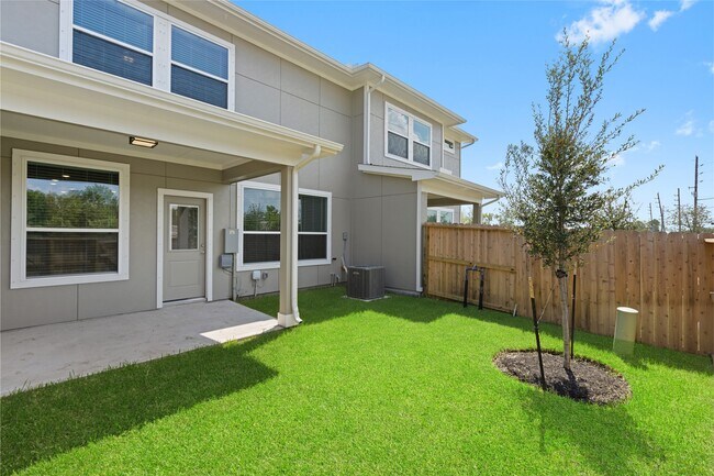 Building Photo - 8117 Danson Ln