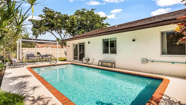 Building Photo - 651 Shiloh Terrace