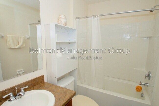 Building Photo - 2358 Chatham Pl Dr