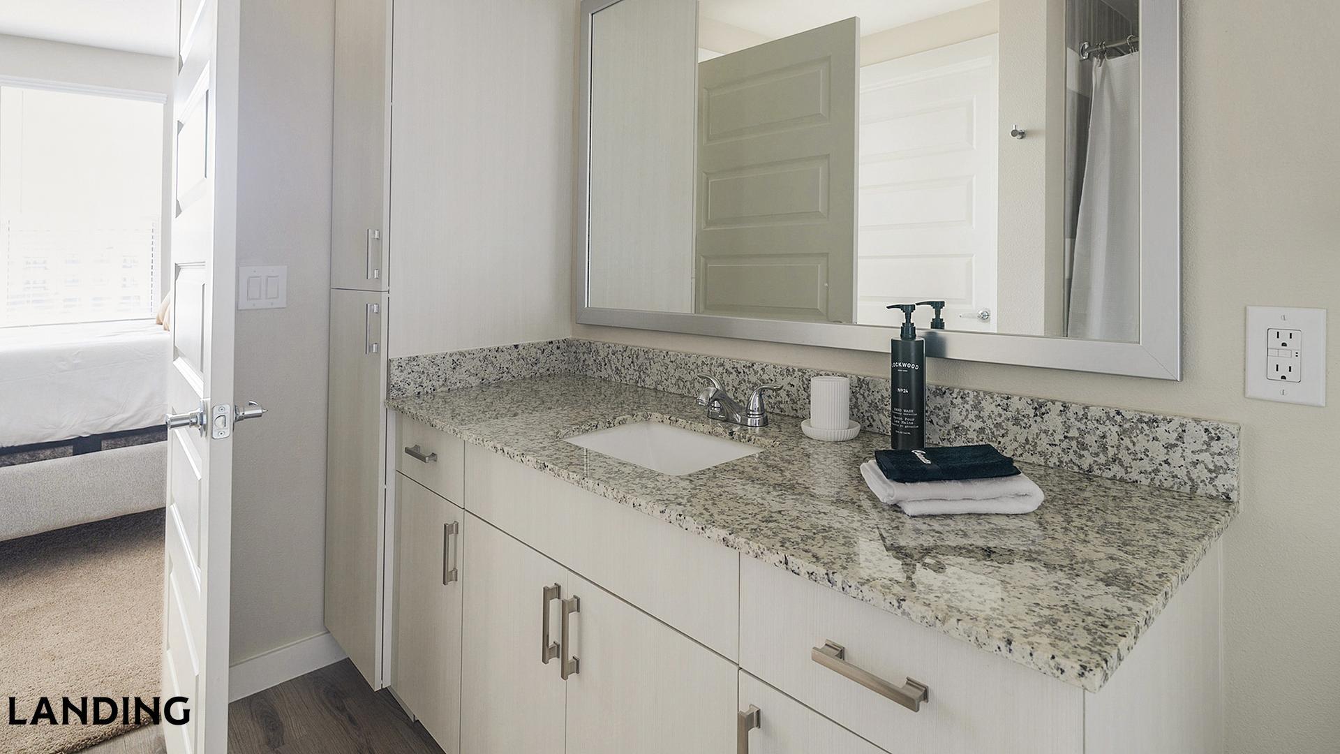 Building Photo - 1800 Central Pine St