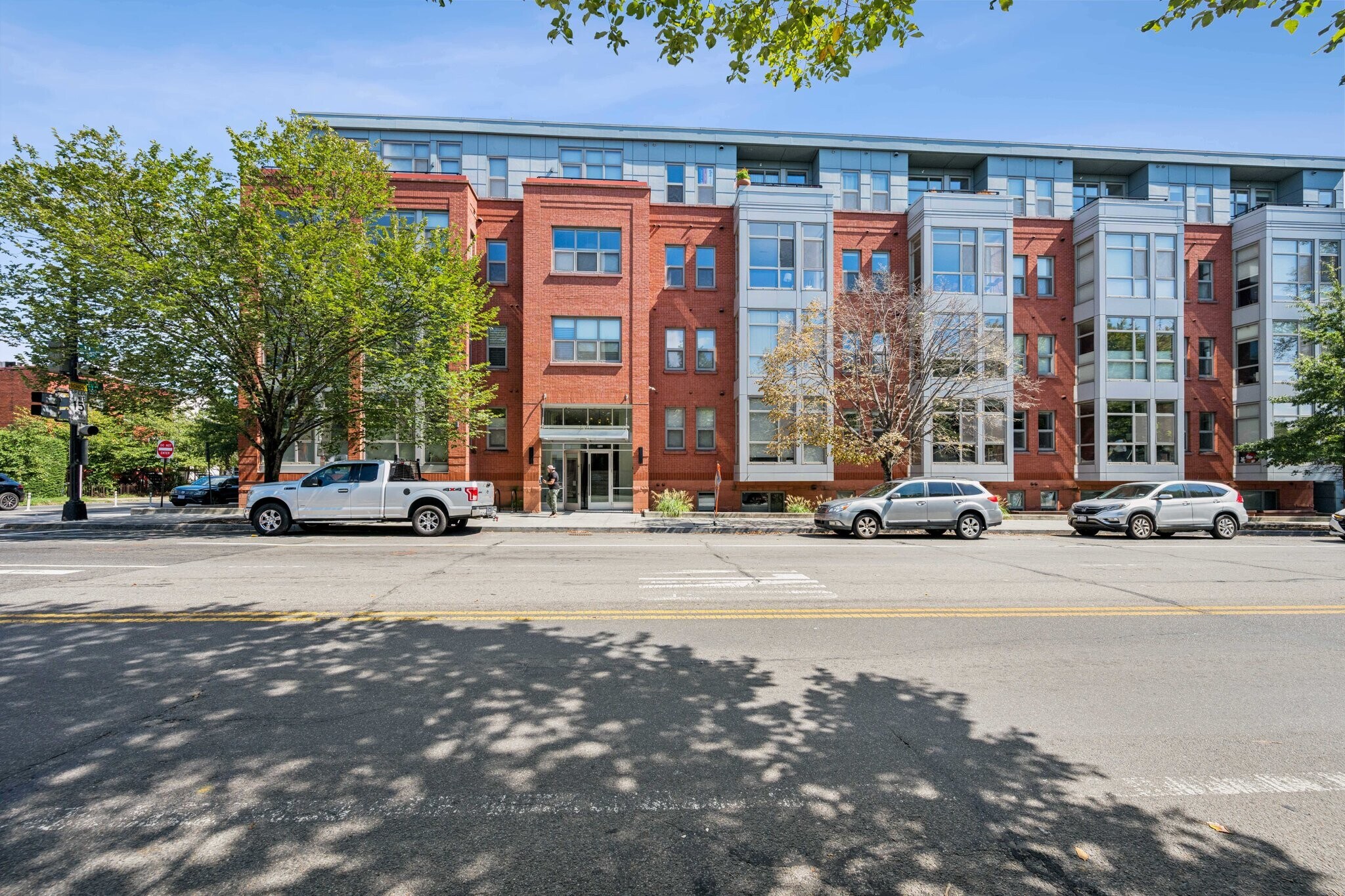 Building Photo - 900 11th St SE