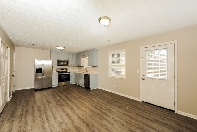 Building Photo - 812 Overlook Trail