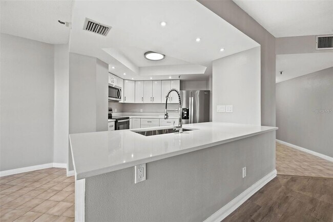 Building Photo - 5950 Pelican Bay Plaza S