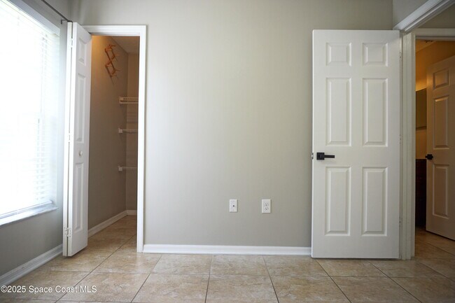 Building Photo - 1758 Tradewinds Ave SE