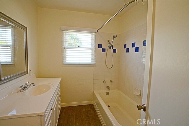 Building Photo - 4285 Oakwood Pl