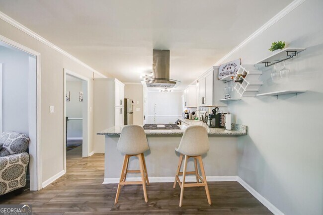 Building Photo - 6903 Doncaster Rd