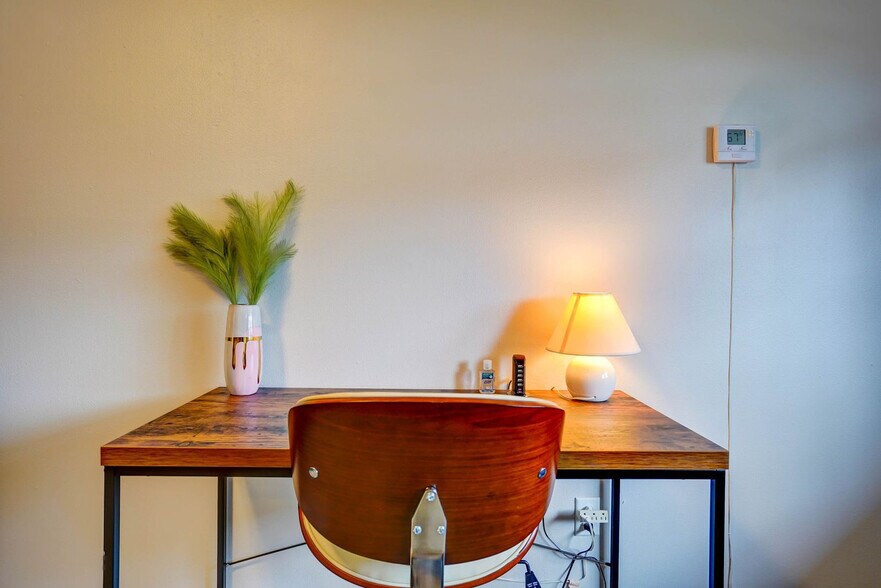 Building Photo - 407 S 94th Pl