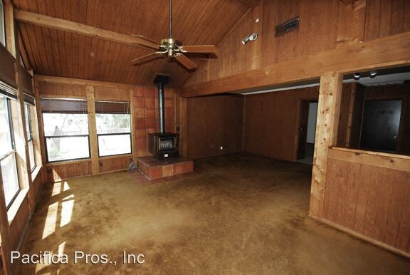 Building Photo - 7521 Kalamazoo Dr