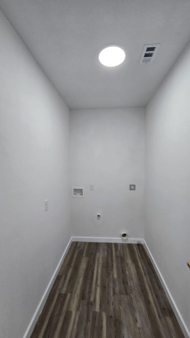 Building Photo - 1011 N Carol Ave