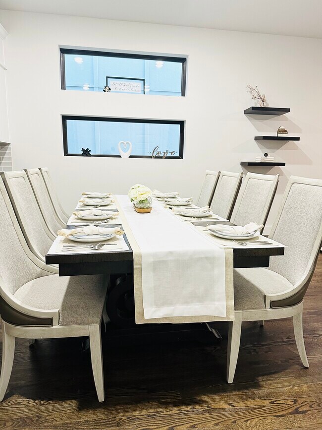 Building Photo - 512 Secretariat Dr