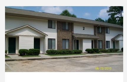 Primary Photo - Devonshire Apartments