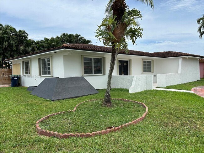 Primary Photo - 955 SW 87th Ct