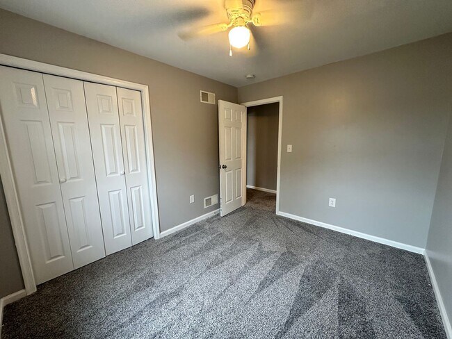 Building Photo - 206 Lighthouse Dr