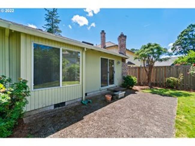 Building Photo - Single Level in Desirable Tigard Neighborhood
