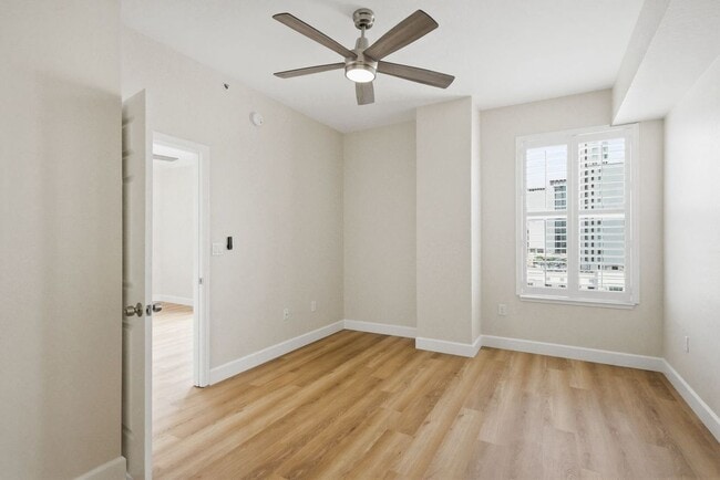 Building Photo - 700 S Harbour Island Blvd