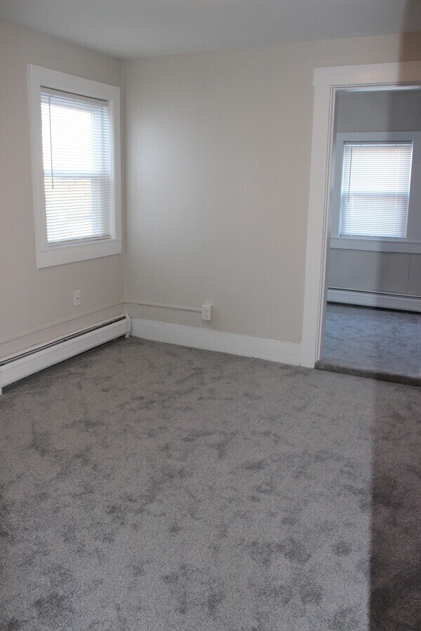 Primary Photo - 10 Courtland St