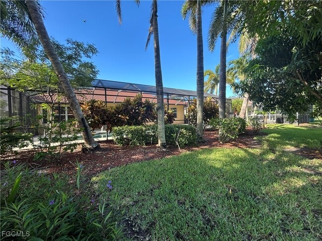 Building Photo - 9947 Colonial Walk N