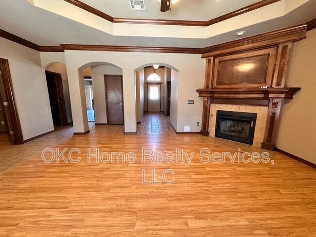 Building Photo - 13204 SW 2nd Terrace