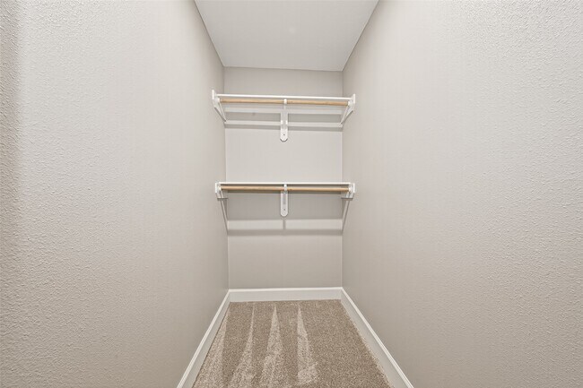 Building Photo - 1611 Drexel Dr